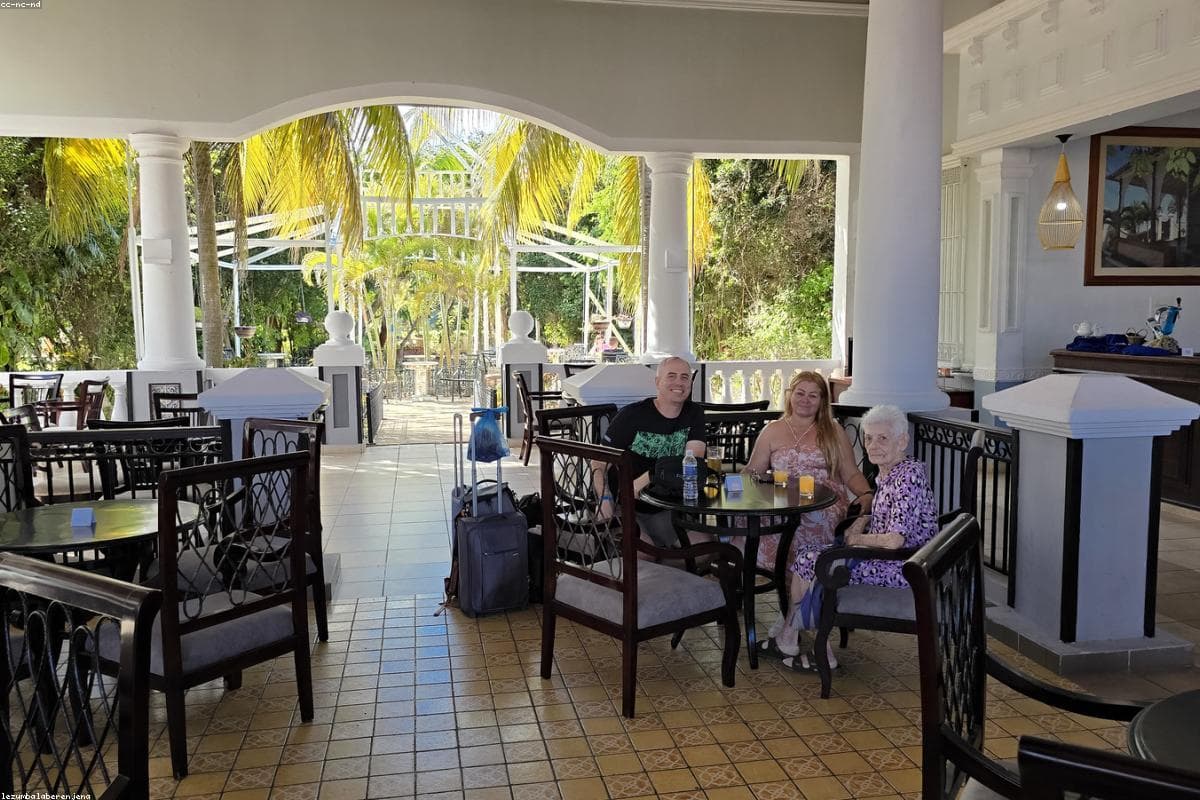 Sea Breeze Resort